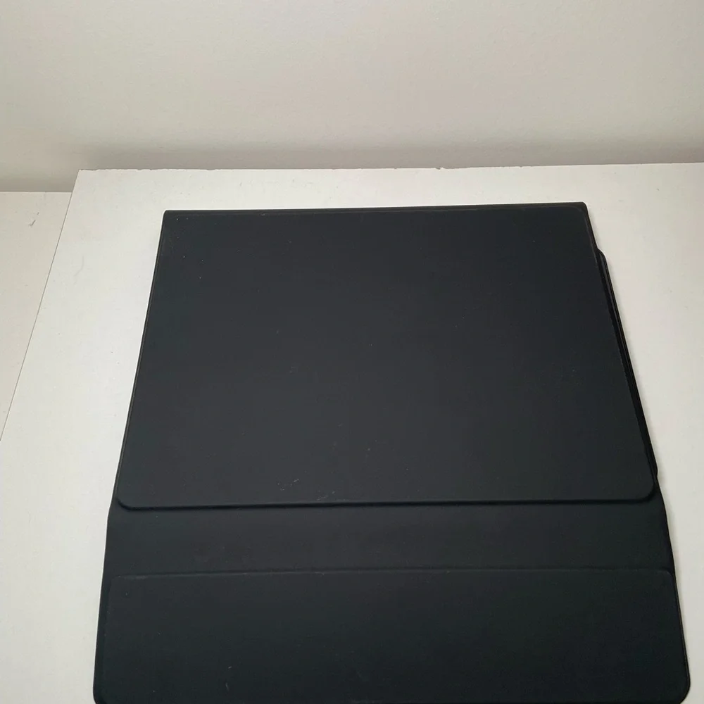 Black iPad Keyboard Case